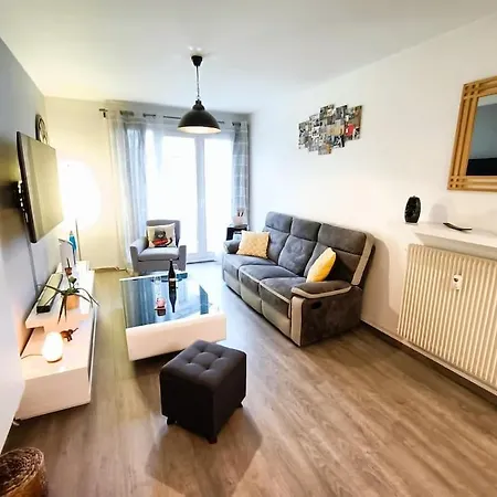 T2 Cozy Avec Parking, Terrasse - Severine Lägenhet