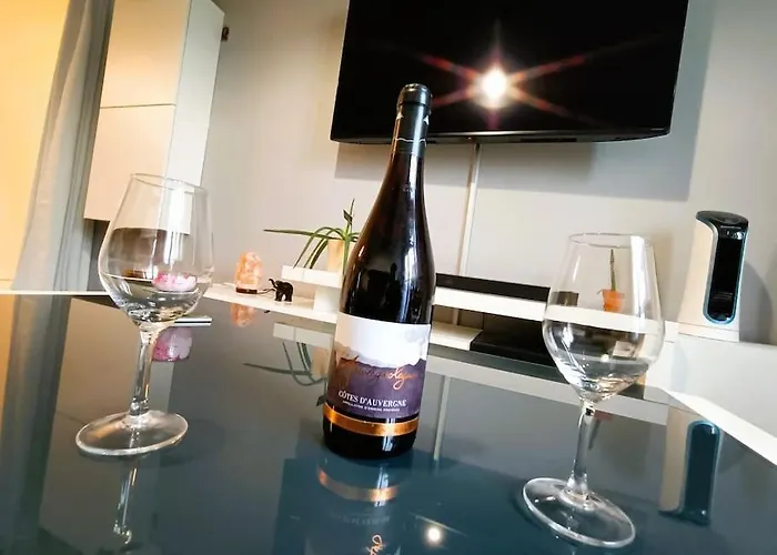 T2 Cozy Avec Parking, Terrasse - Severine Lägenhet *